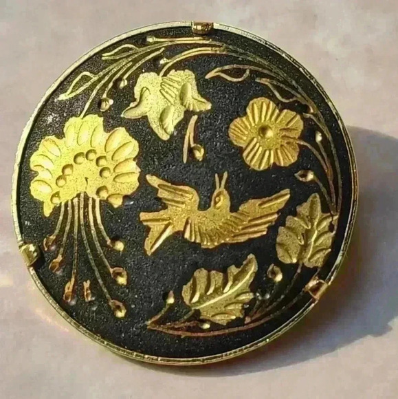 Vintage Damascene  brooches gold tone with black background gold flower and bird - Picture 5 of 17